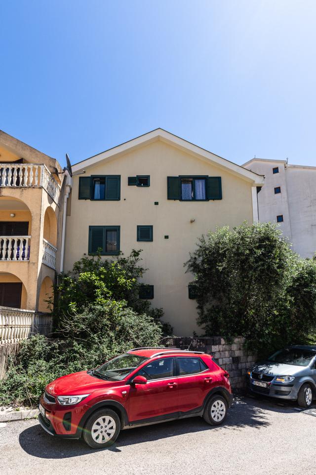 Spacious house in Budva