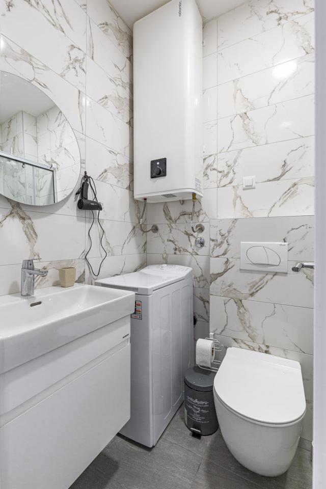 Studio Apartment in Bečići – Luxury Complex with Pool and Spa