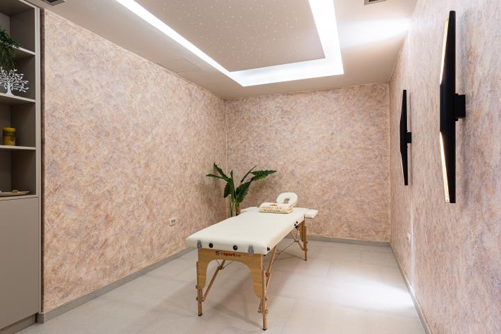 Studio Apartment in Bečići – Luxury Complex with Pool and Spa