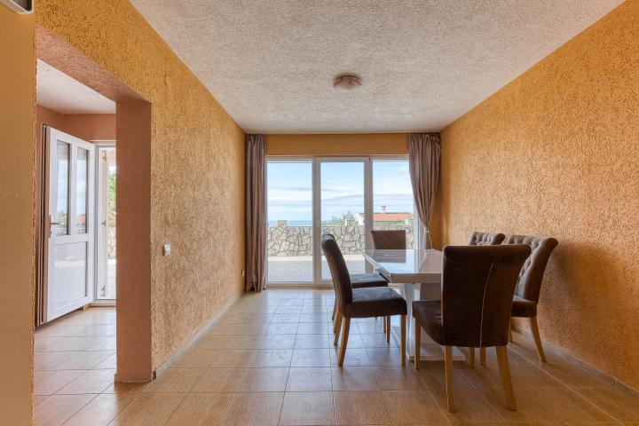 A house in Sutomore with a panoramic sea view 142 m2