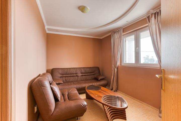 A house in Sutomore with a panoramic sea view 142 m2