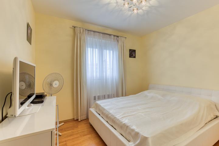 Apartment with 2 bedrooms in Bečići