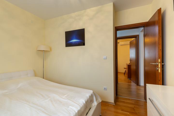 Apartment with 2 bedrooms in Bečići