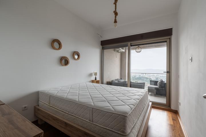 Spacious Apartment with Sea View in Tivat, Mažina Area