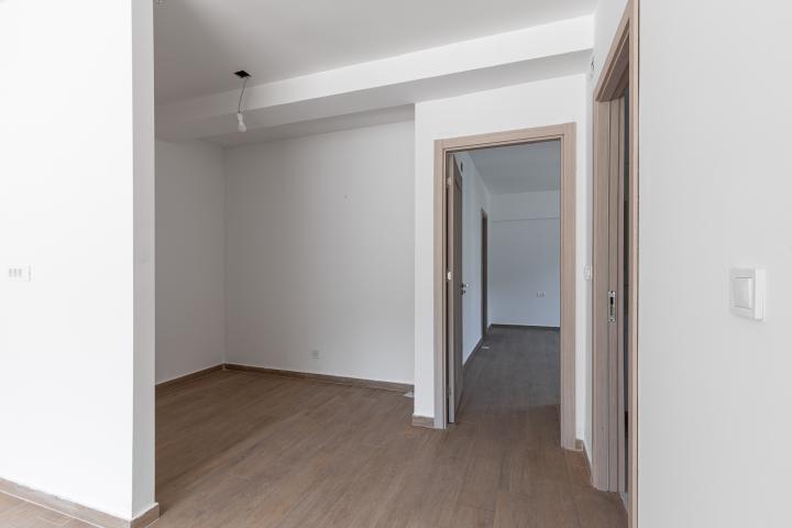Apartment in Rafailovići, with a total area of 127 m² plus a 13 m² terrace. 