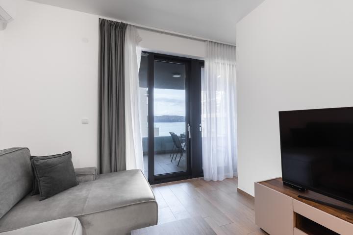 One-Bedroom Apartment in Bečići – Fully Furnished!