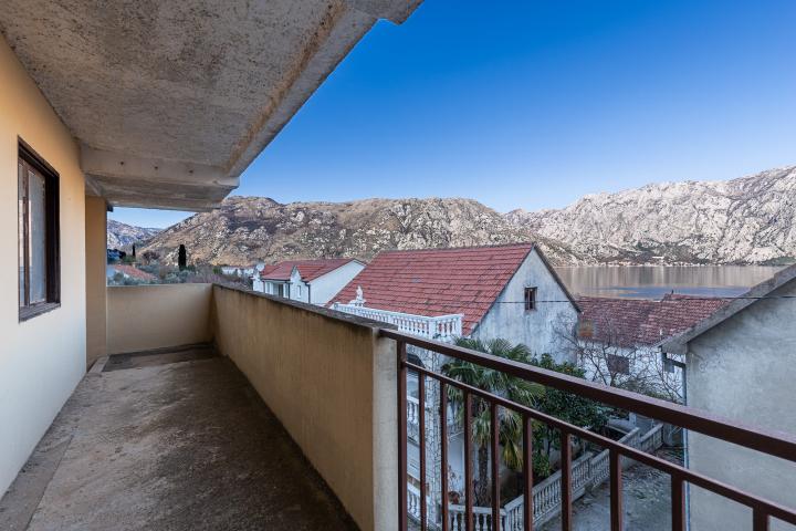 HOUSE FOR SALE – 270 m² – EXCEPTIONAL OPPORTUNITY IN PRČANJ!