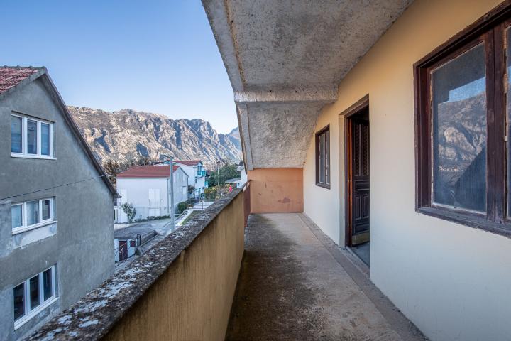HOUSE FOR SALE – 270 m² – EXCEPTIONAL OPPORTUNITY IN PRČANJ!