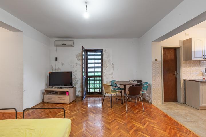 HOUSE FOR SALE – 270 m² – EXCEPTIONAL OPPORTUNITY IN PRČANJ!