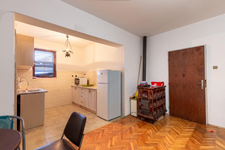 HOUSE FOR SALE – 270 m² – EXCEPTIONAL OPPORTUNITY IN PRČANJ!
