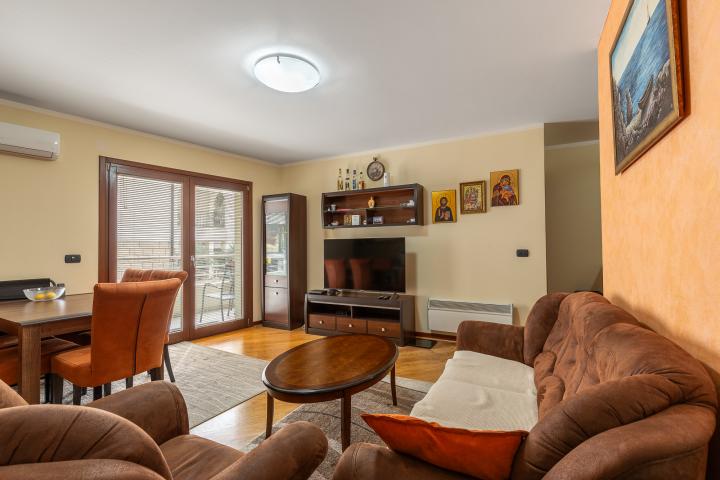 6752 Two apartments of 57 m² each in Rafailovići, first line