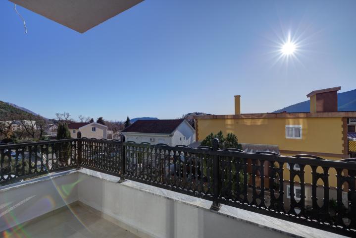 Apartments in a newly built building in the center of Budva