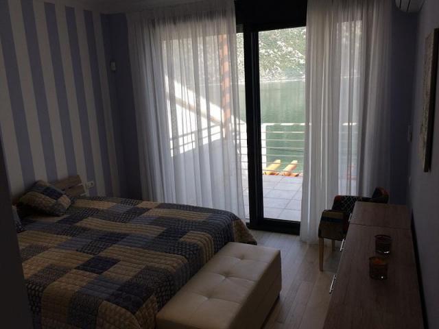 Modern house in Stoliv with pool