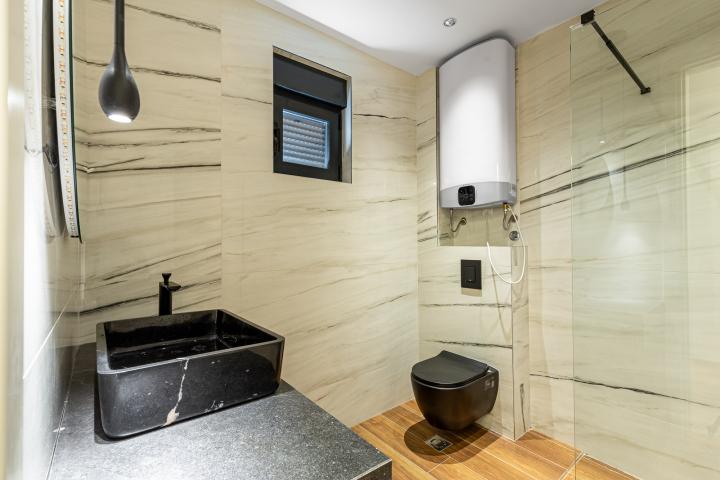 Penthouse in new building in Becici near the sea