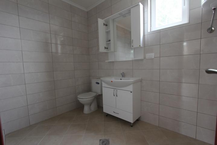 House in Bjelisi on two floors with a spacious yard