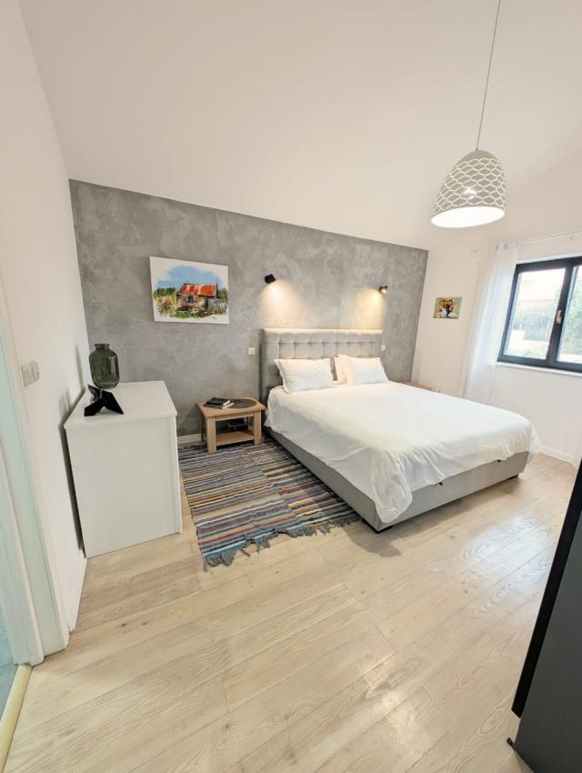 Apartment with panoramic sea view on the first line in Krasici
