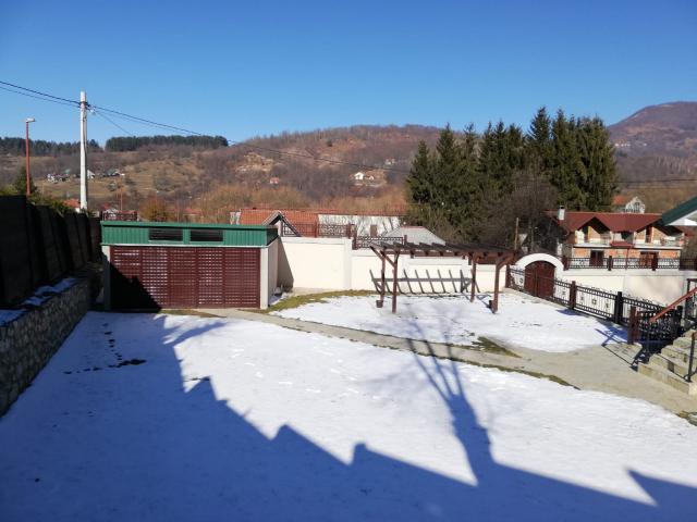 Three-storey house in a mountain paradise in Kolasin