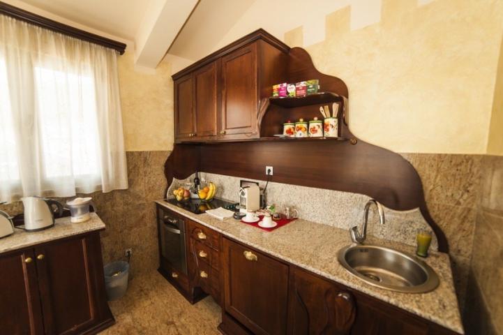 Penthouse in the heart of Budva with stunning city views