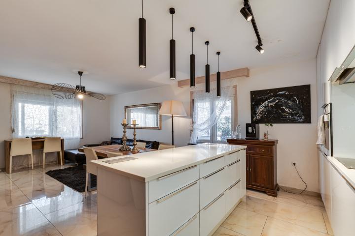 Two-storey spacious house in Sutomore