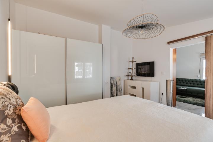 Two-storey spacious house in Sutomore
