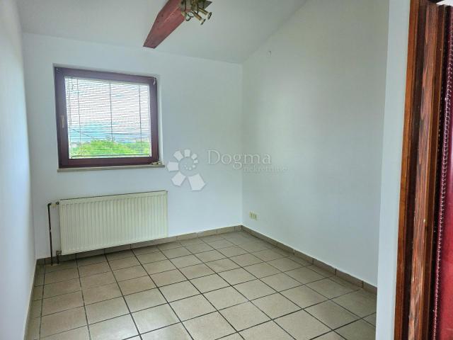 PRODAJA, Kuća, Karlovac, NKP 304m², Švarča