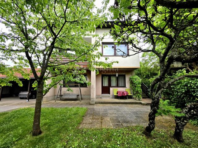 PRODAJA, Kuća, Karlovac, NKP 304m², Švarča