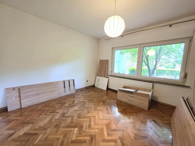 PRODAJA, Kuća, Karlovac, NKP 304m², Švarča