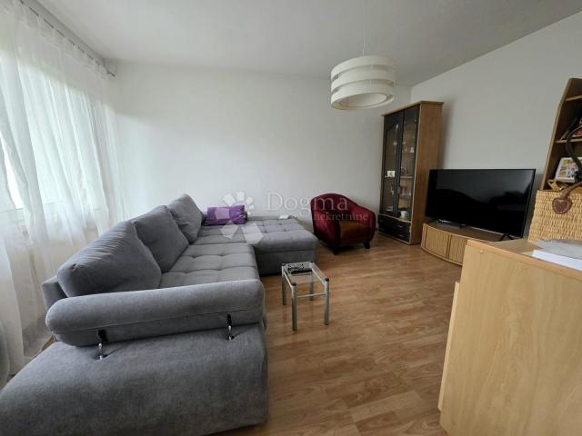 PRODAJA, Kuća, Karlovac, NKP 304m², Švarča