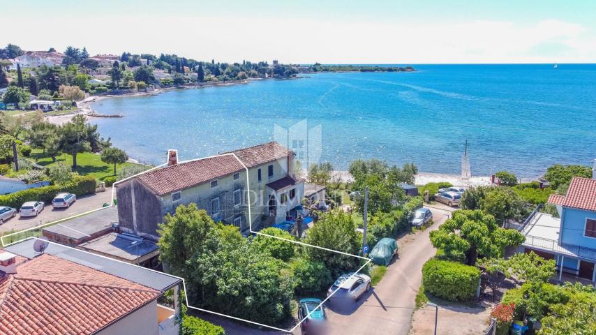 Istra, Novigrad, okolica, autohtona istarska kuća uz more!