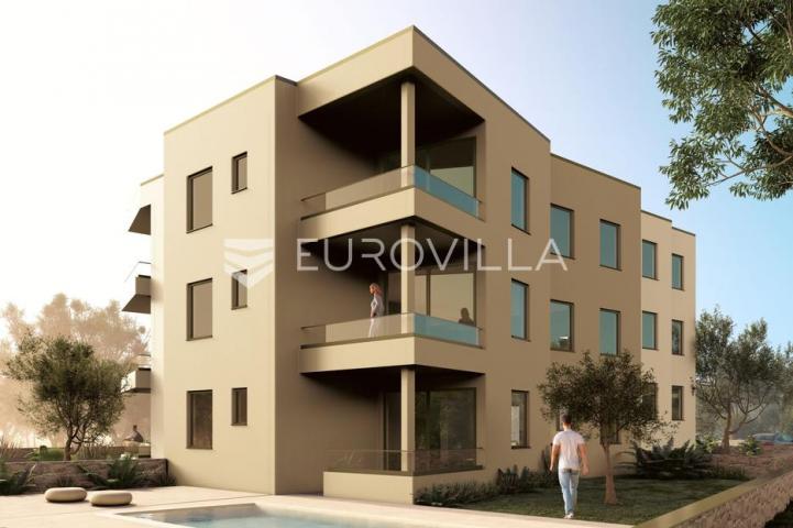 Vodice, moderna novogradnja, trosoban stan s pogledom na more, 300 m od mora, 1K3
