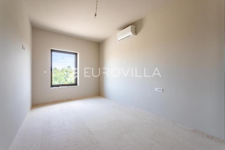 Vodice, NOVOGRADNJA, moderan trosoban stan s pogledom na more, 125,48 m², S7