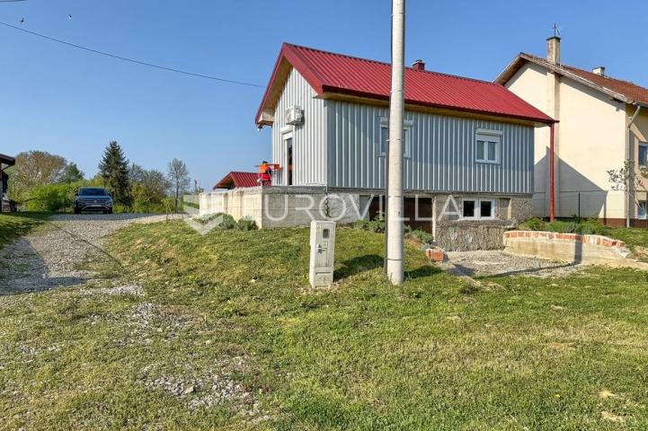 Križ, Konšćani, vikendica površine 65 m², na zemljištu od 2.357 m²