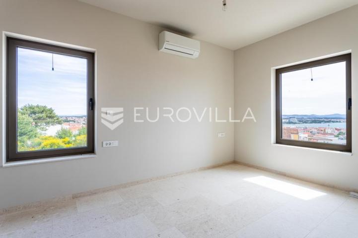 Vodice, NOVOGRADNJA, moderan trosoban stan s pogledom na more, 120,89 m², S5