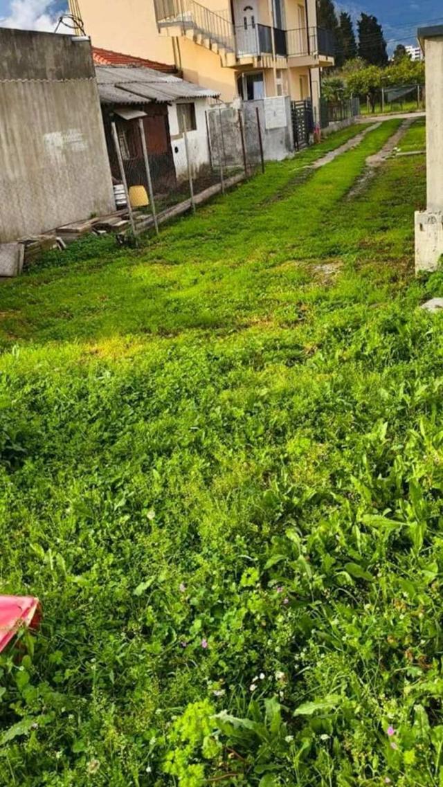 Urbanizovan plac na prodaju u naselju Polje, Bar
