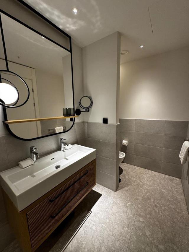 Luksuzni jednosobni apartmani na prodaju u Porto Montenegro