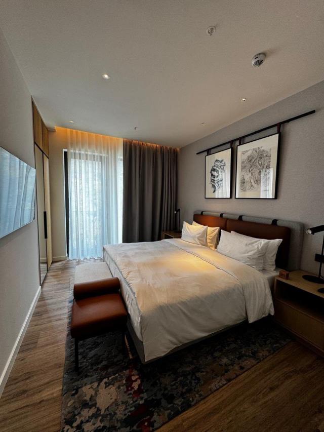 Luksuzni jednosobni apartmani na prodaju u Porto Montenegro
