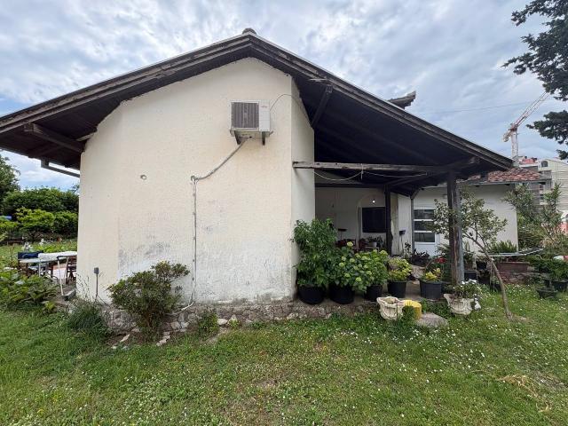Prodaja, Kuća, 150m2 , DONJA LASTVA