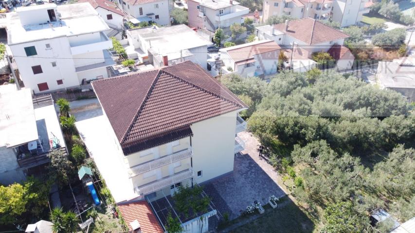 Kuća Prodaja Omiš 560 m2