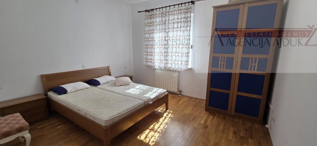 Kuća Prodaja Omiš 560 m2