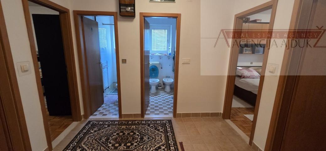 Kuća Prodaja Omiš 560 m2