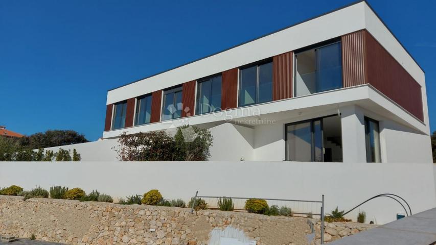 MANDRE OTOK PAG KUĆA U NIZU S02