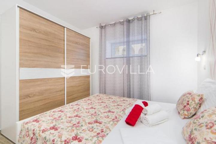 Makarska, Veliko Brdo, prekrasna apartmanska kuća s bazenom