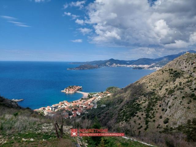 Trosoban stan sa pogledom na Sveti Stefan i more, Budva, Tudorovići