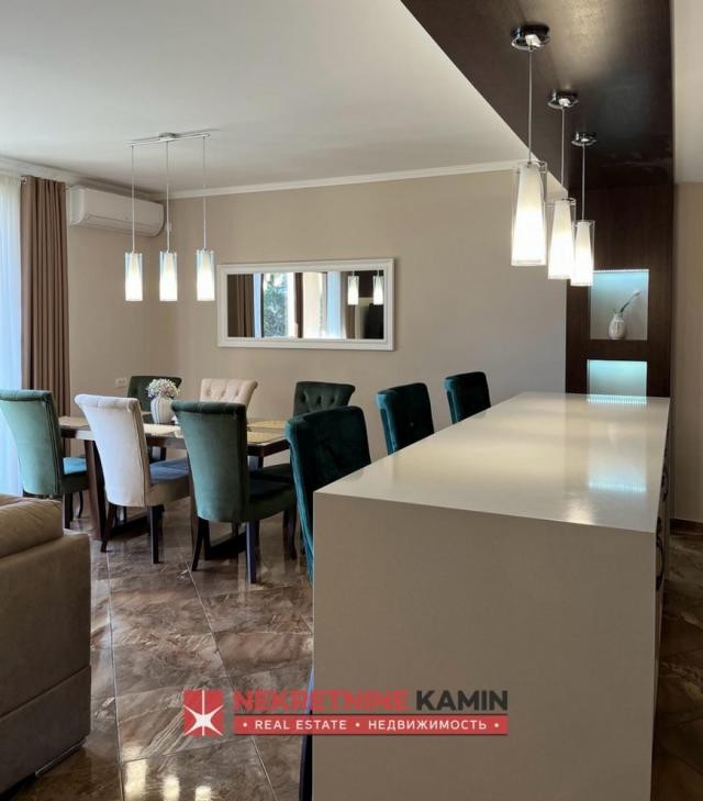 Nova kuća u Šušnju, Bar