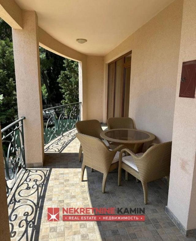 Nova kuća u Šušnju, Bar