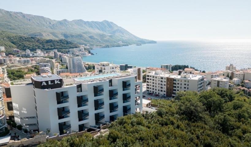Jednosoban stan u novogradnji sa bazenom, Bečići