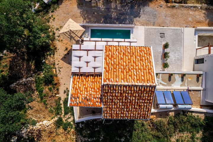 Prodaja nove luksuzne vile 113,90m² sa bazenom i panoramskim pogledom na more – Blizikuće, Budvanska