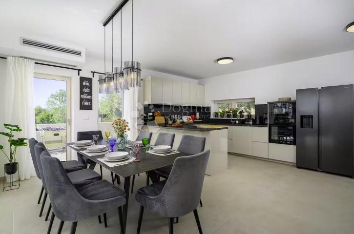 Haus Poreč, 240m2