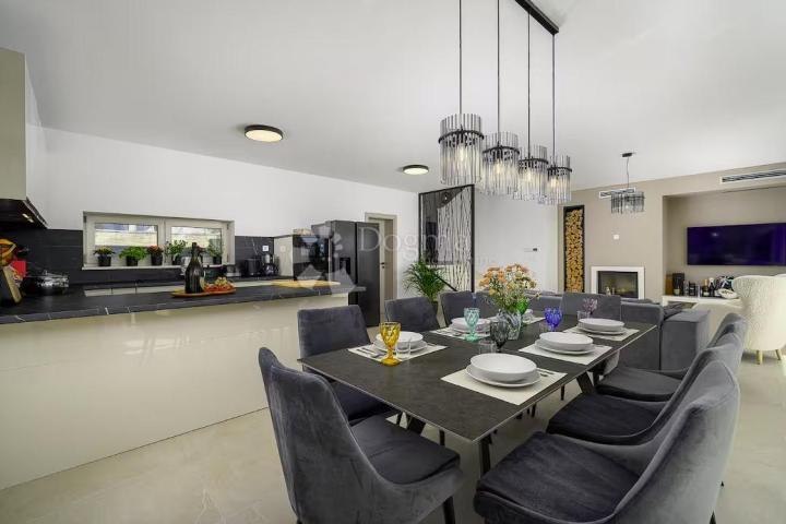 Haus Poreč, 240m2