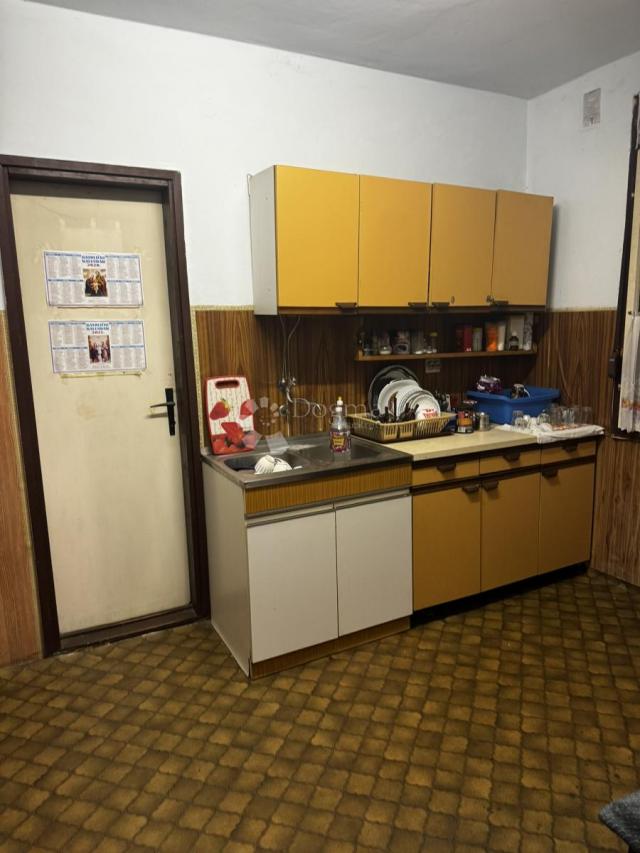 Kuća, vrt i voćnjak u miru prirode – Kozarevac